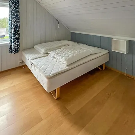 Дом отдыха Pet Friendly In *
