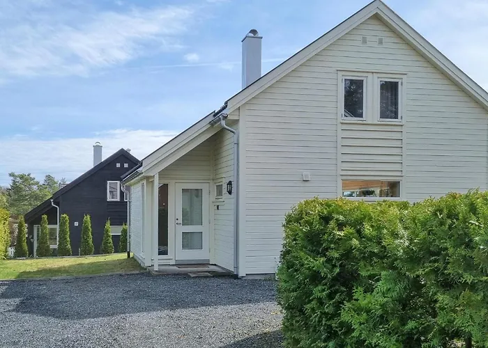 Дом отдыха Pet Friendly In *